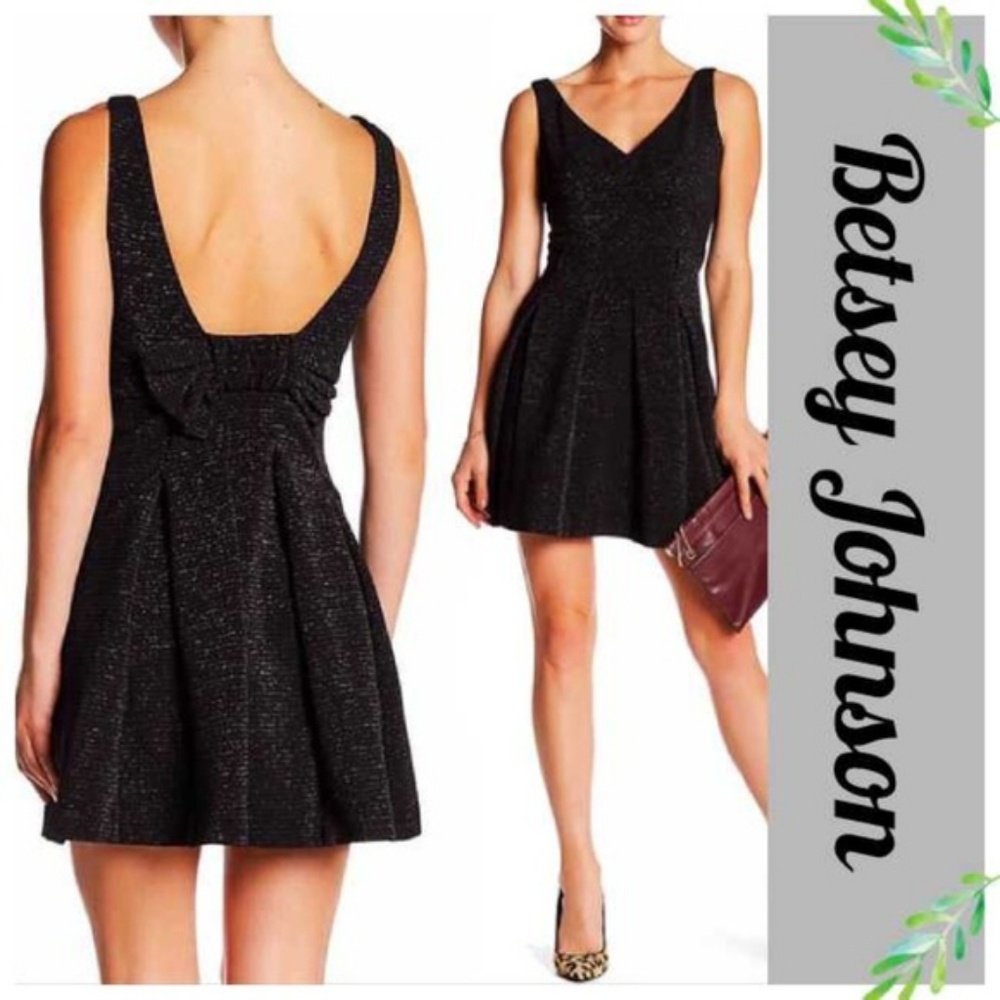 Betsey johnson dress size 6 bnwt
